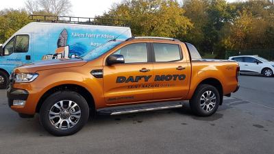 Marquage logo sur Ford Ranger